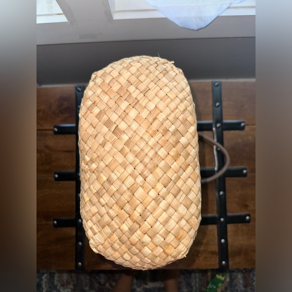 Kayu Preston Leather Tote - Picture 5 of 9